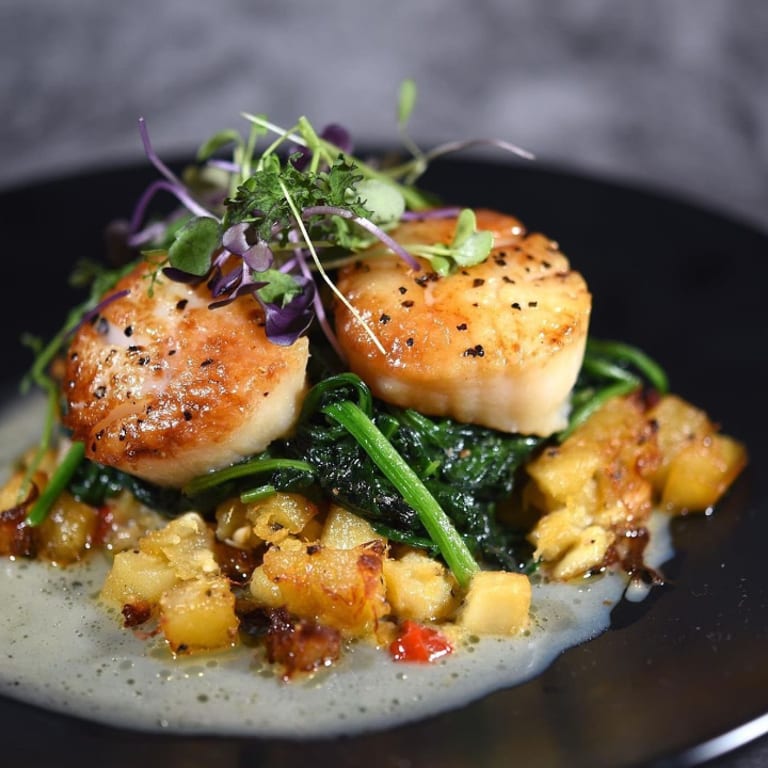 Scallops: Seafood Delight at Our Restaurant