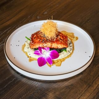 Chef Q’s Bourbon-Glazed Salmon - Half Pan
